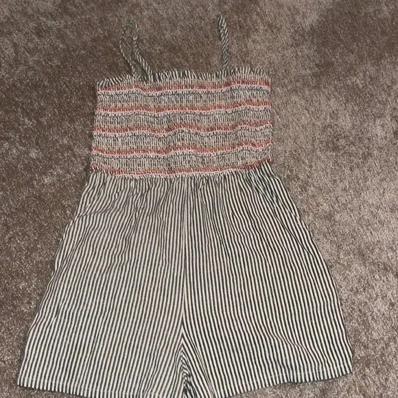 American Eagle Linen Blend Romper - size small - B - Picture 1 of 4